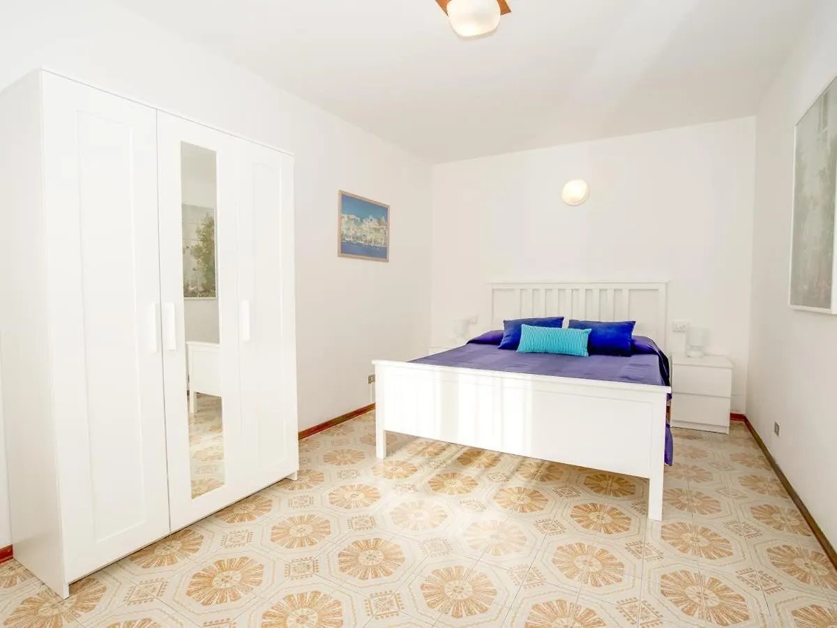 Vento Tivano Garten Ferienwohnung Domaso Lägenhet